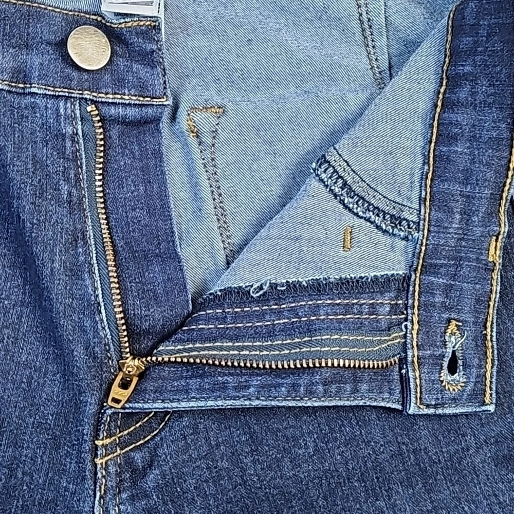 Judy Blue High Rise Super Flare Leg Raw Hem Dark Wash Stretch Denim Jean